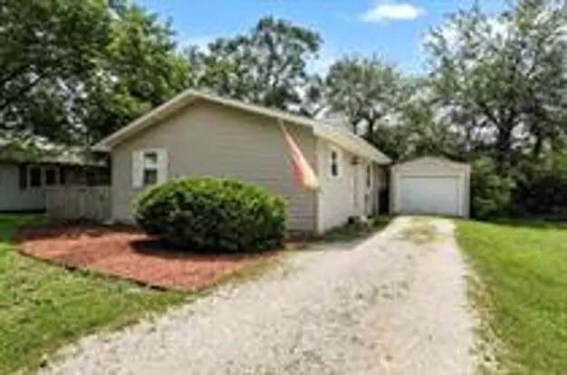 307 Thompson St Apartment for rent in Urbana, IL