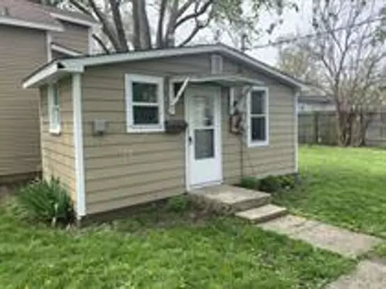 411 East Campbell Apartment for rent in Rantoul, IL