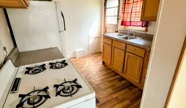 3 of 16 104 Sycamore St Apartment for rent in Laporte City, IA