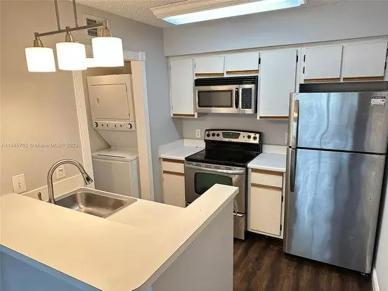 Great Location! Nice 1 Bed, 1 Bath Condo Apartment for rent in Hollywood, FL Great Location! Nice 1 Bed, 1 Bath Condo Apartment for rent in Hollywood, FL