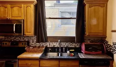 5 of 6 Charming 2 Bed, 1 Full Bath Home Close To Everything. House for rent in Cincinnati, OH