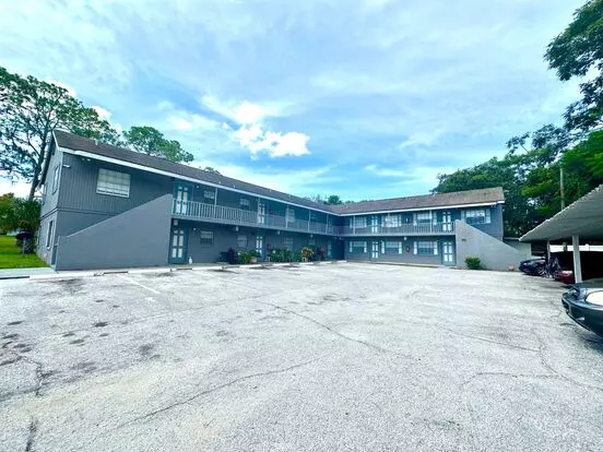 400 N Hawley St Apartment for rent in Eustis, FL