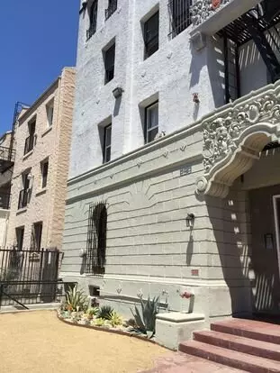 South Kenmore Properties Llc Apartment for rent in Los Angeles, CA