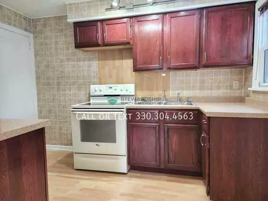 2131 Dennison Pl NW Apartment for rent in Canton, OH