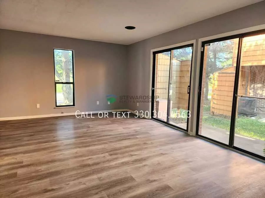 695 Carroll St Apartment for rent in Akron, OH