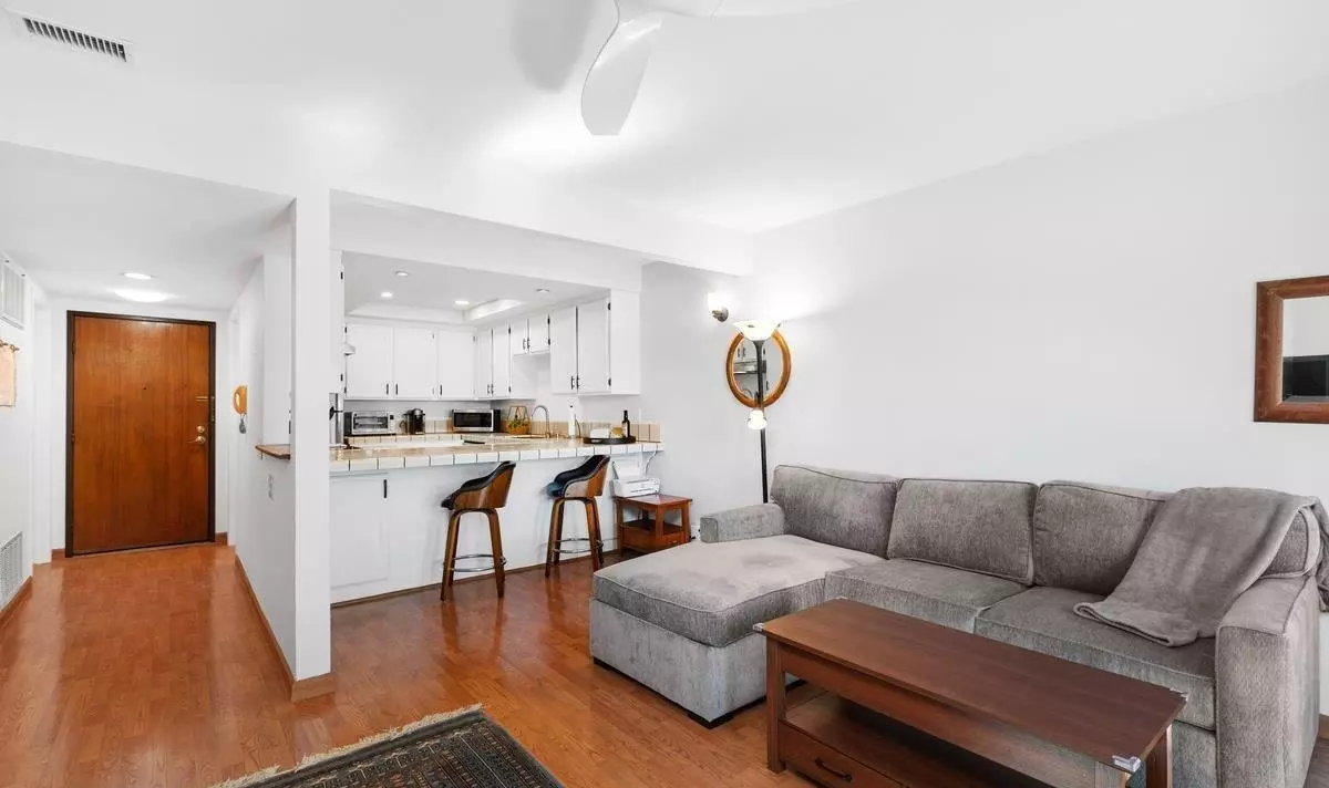 Exceptionally Spacious 1 Br/1.5ba Unit House for rent in San Diego, CA