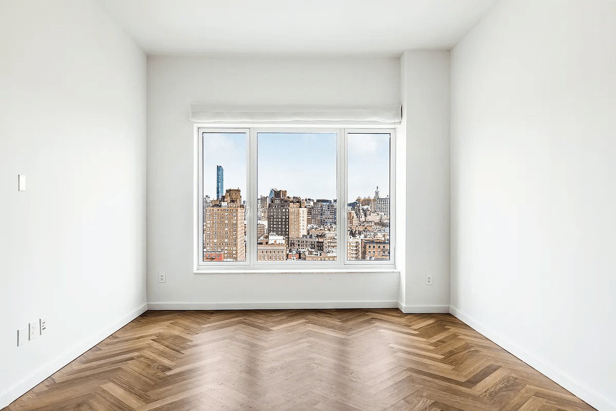 One Bedroom Available At Superior Ink Apartments New York, NY