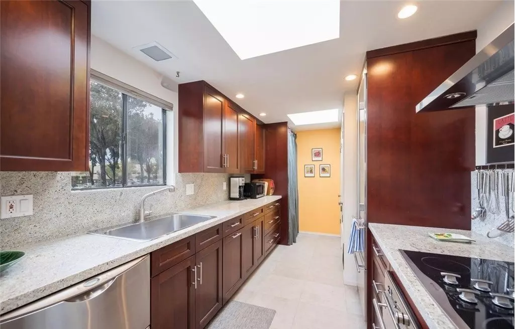 An Attached 1 Car Garage In A Small Complex House for rent in San Luis Obispo, CA