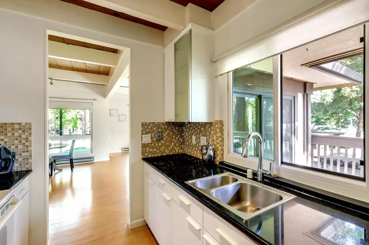 Bright & Airy Condo With Open Floor Plan And Premium Upgrades House for rent in Fremont, CA