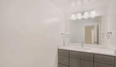 5 of 13 A Sophisticated One-bedroom House for rent in Washington, DC