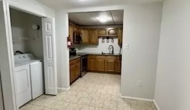 4 of 32 1005-1015 Lincoln St Apartment for rent in Hazleton, PA