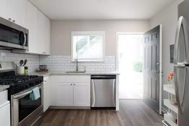Oak Pointe Apartment for rent in Atlanta, GA