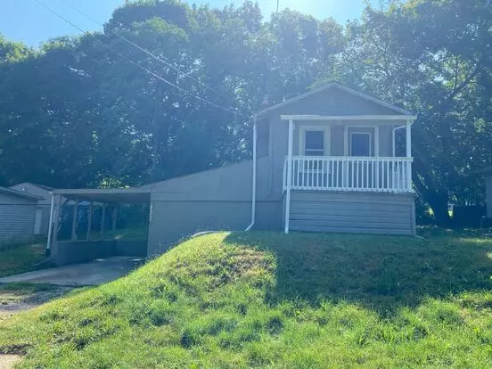 877 Garfield St Apartment for rent in Akron, OH