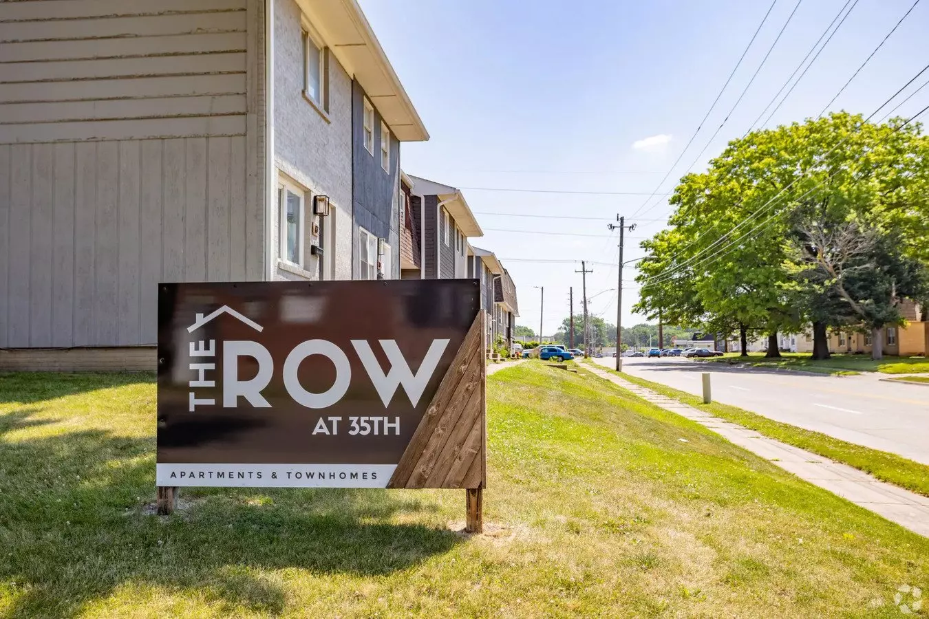 The Row At 35th Apartment for rent in Davenport, IA