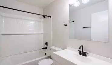 4 of 18 The Row At 35th Apartment for rent in Davenport, IA