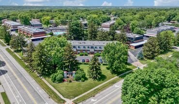 Homewood Manor Apartment for rent in Moline, IL