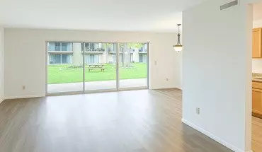 2 of 15 Homewood Manor Apartment for rent in Moline, IL