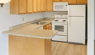 3 of 15 Homewood Manor Apartment for rent in Moline, IL
