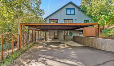 970 Elkader St Apartment for rent in Ashland, OR