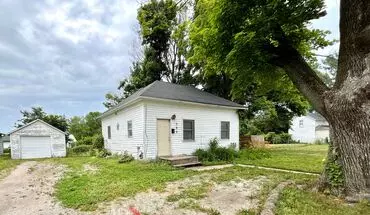 5 of 23 300/310/320 Main Apartment for rent in Tiffin, IA