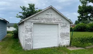 4 of 23 300/310/320 Main Apartment for rent in Tiffin, IA