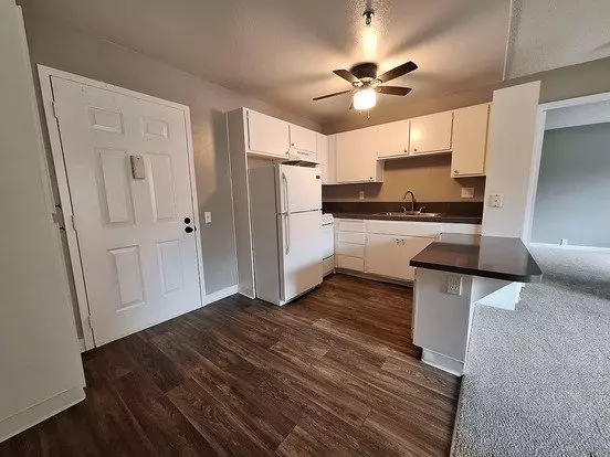 Spacious 1Bedroom Apartment for rent in Carlsbad, CA
