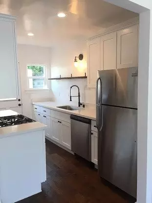 Bright And Airy Unit Apartment for rent in Ventura, CA