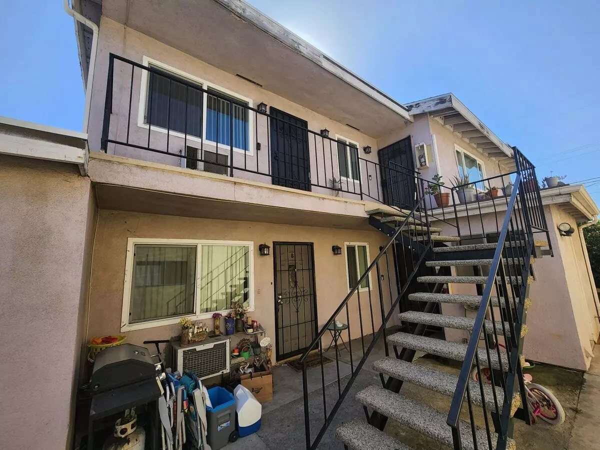 11761 Colima Rd Apartment for rent in Whittier, CA