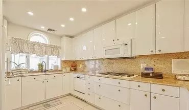 3 of 12 Tastefully Luxurious Home House for rent in Brooklyn, NY