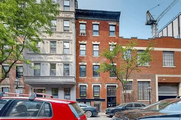 One Bedroom One Bathroom Home Located Steps To Mgh Apartment for rent in Boston, MA One Bedroom One Bathroom Home Located Steps To Mgh Apartment for rent in Boston, MA