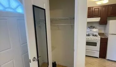 3 of 6 Newly Listed! Jr 1 Bed 1 Bath Move-in Ready House for rent in Staten Island, NY