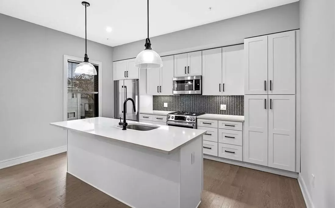 A Stunning 1-bedroom, 1-bathroom, House for rent in Boston, MA