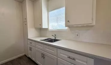 3 of 9 1202 Myrtle Ave Apartment for rent in Long Beach, CA