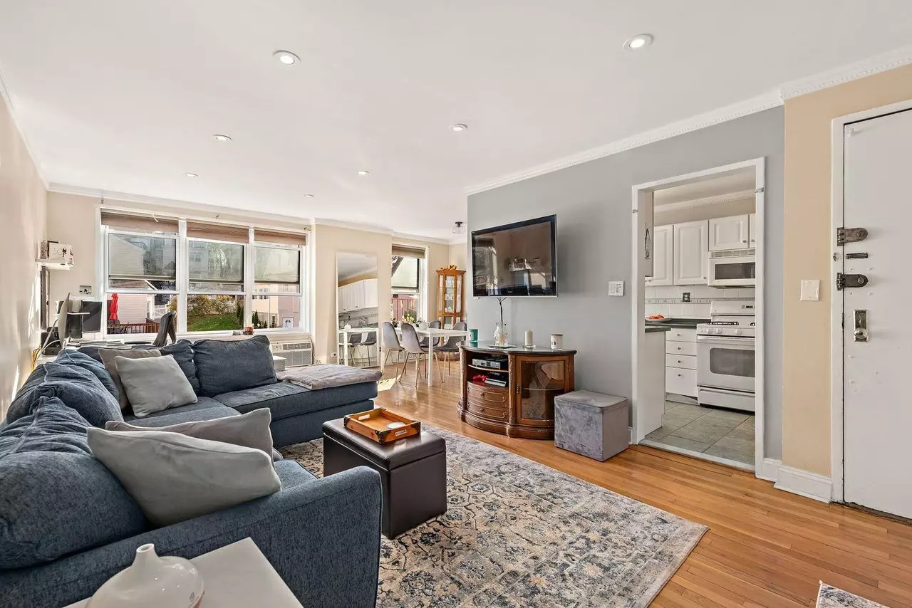 5730 Mosholu Ave Unit 4ff House for rent in Bronx, NY