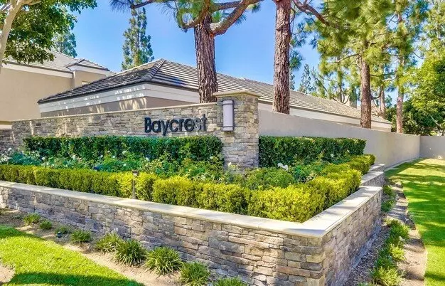 Resort-style Living In Newport Beach ? 2-bedroom, 2-bath Corner Unit! Apartment for rent in Newport Beach, CA