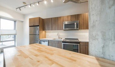 Corner 1 Bed, 1 Bath Apartment for rent in Somerville, MA