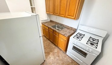 Rent-stabilized One Bedroom In Elevator Building Concourse, Bronx Apartment for rent in Bronx, NY