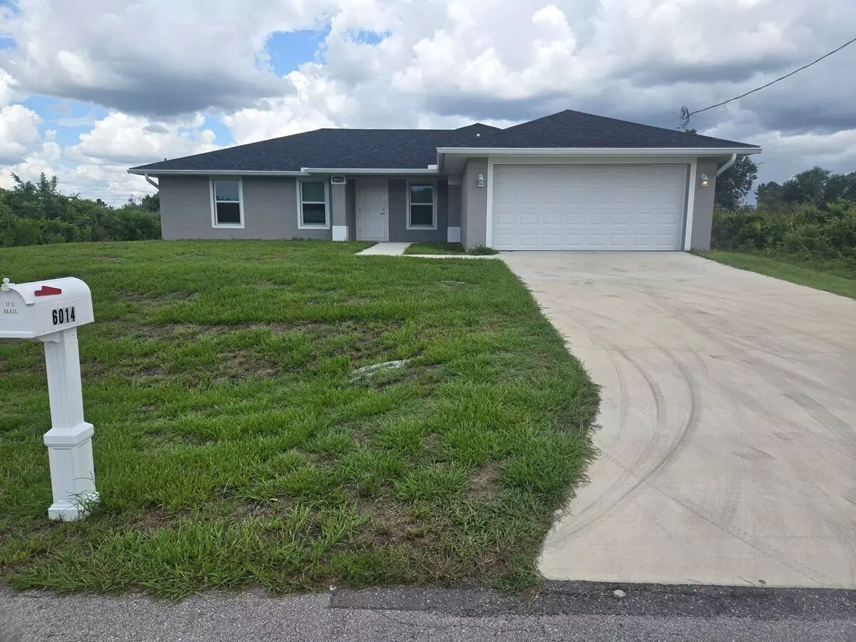 Must See-custom Built-large Newer Constrution-3/2/2 House for rent in Lehigh Acres, FL