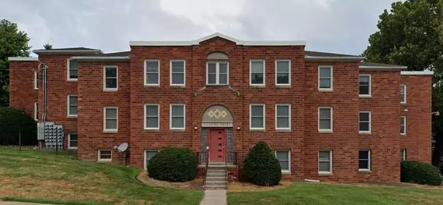 Hillside Court Apartments (3108 Davenport St.) Apartment for rent in Omaha, NE