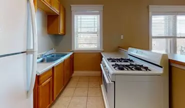 5 of 6 Dewey Apartments (3301 Dewey Ave.) Apartment for rent in Omaha, NE