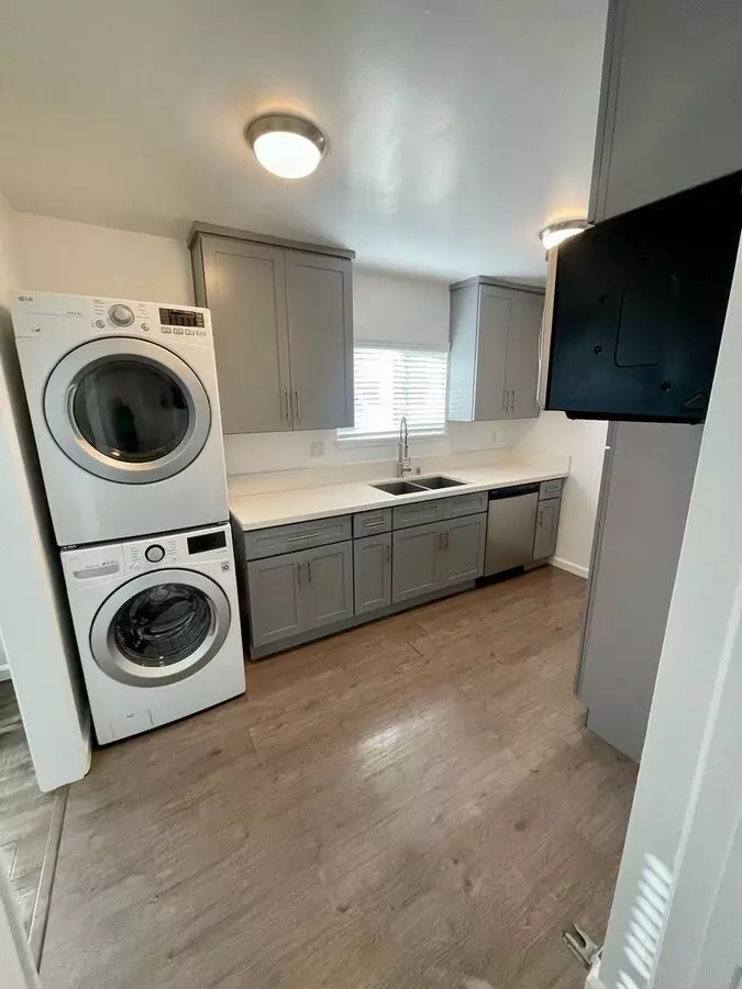 1637 E Palm Ave Apartment for rent in El Segundo, CA