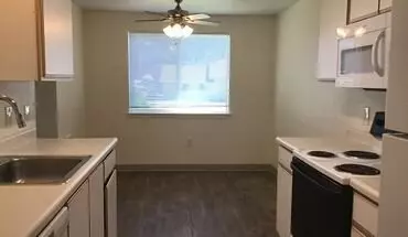 3 of 13 Swale Creek Apartment for rent in Sutherlin, OR