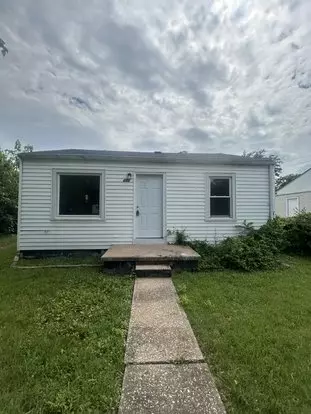 222 Nadine St Apartment for rent in Sauget, IL
