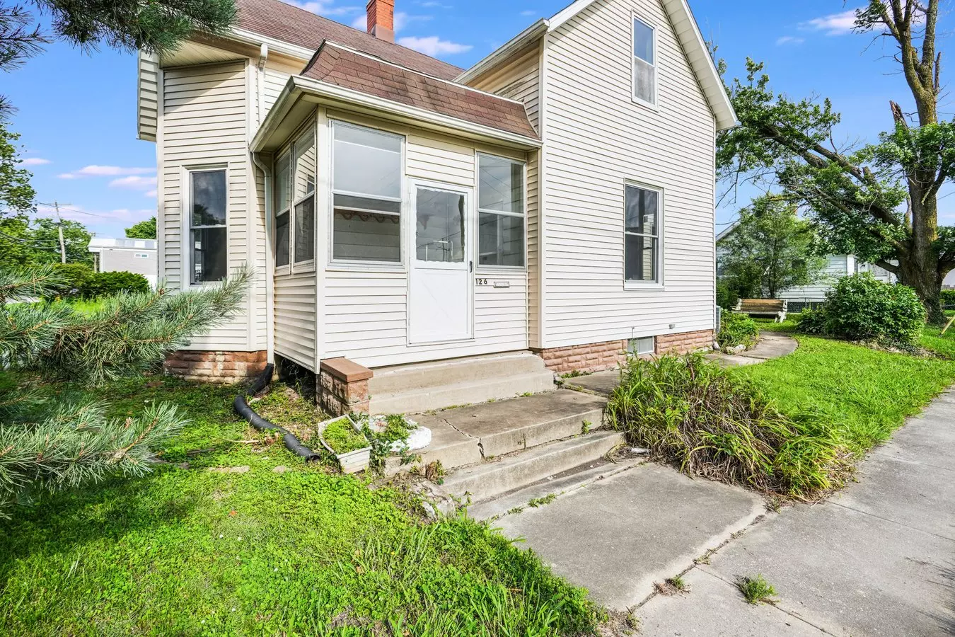 126 N Union St House for rent in Staunton, IL