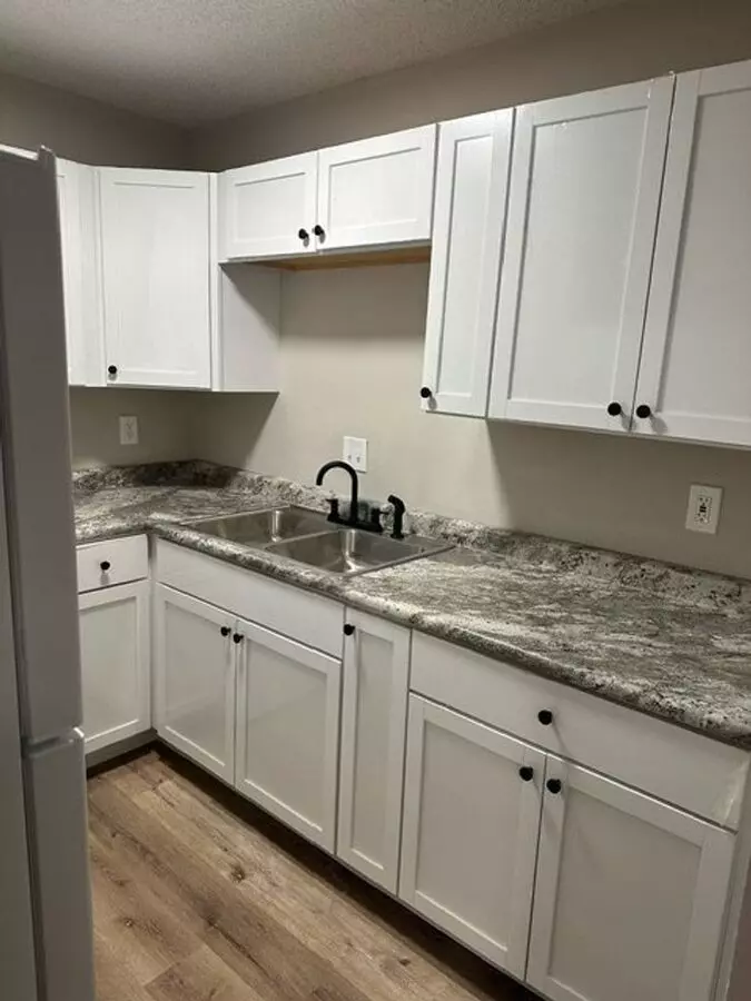 1125 SW Polk St Apartment for rent in Topeka, KS