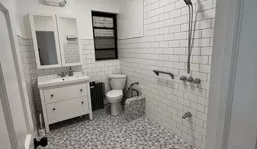 2 of 7 1088 Castleton Ave #2a House for rent in Staten Island, NY
