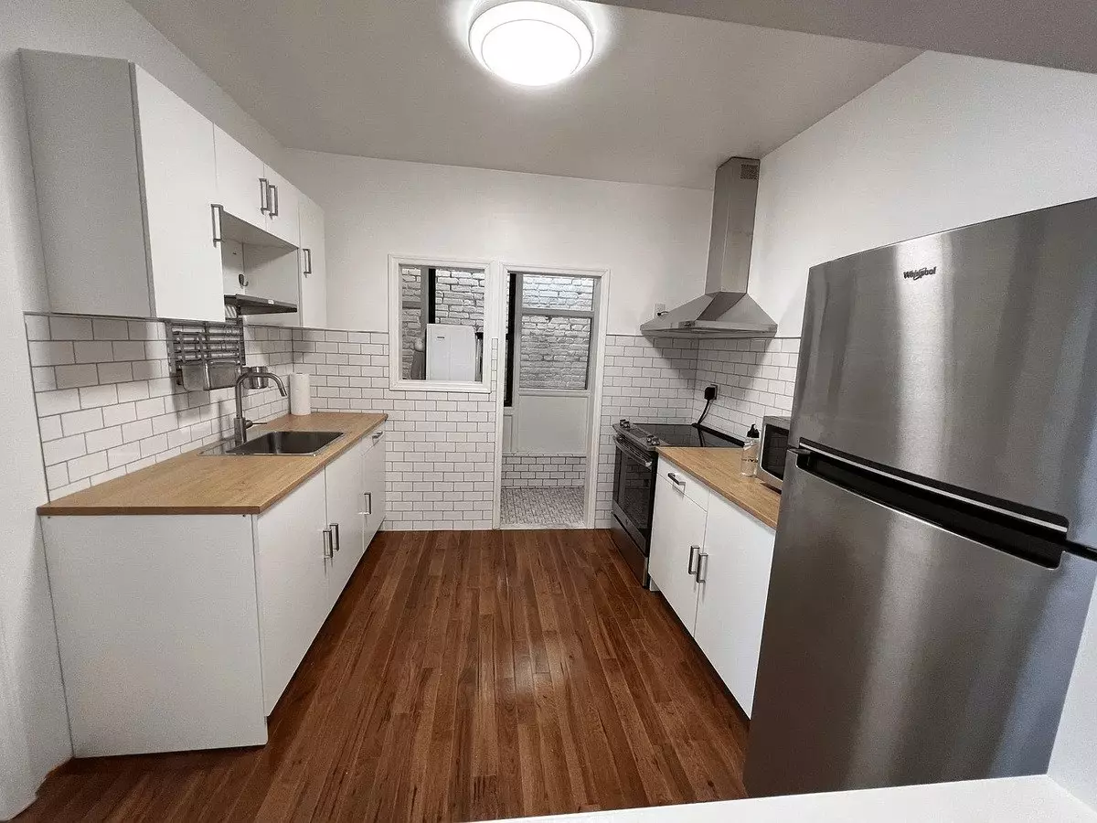 1088 Castleton Ave #2a House for rent in Staten Island, NY
