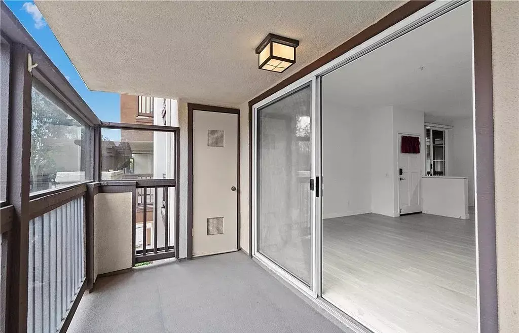 2960 Champion Way Apt 2706 House for rent in Tustin, CA