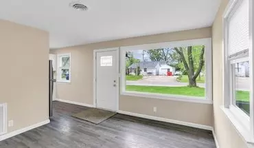 5 of 14 1309 Hedge Rd House for rent in Champaign, IL