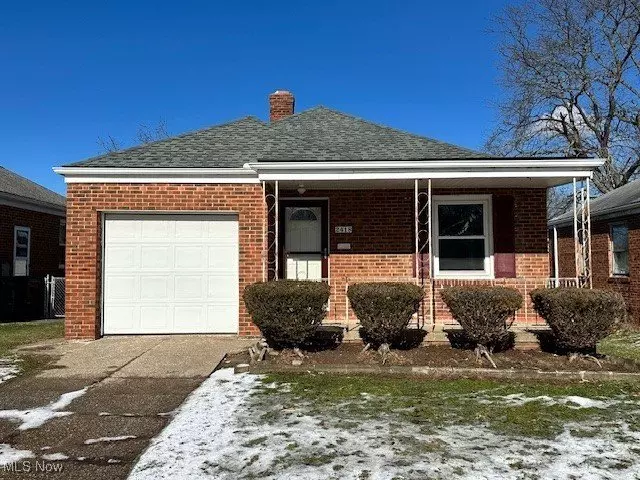 2418 Fortune Ave House for rent in Parma, OH